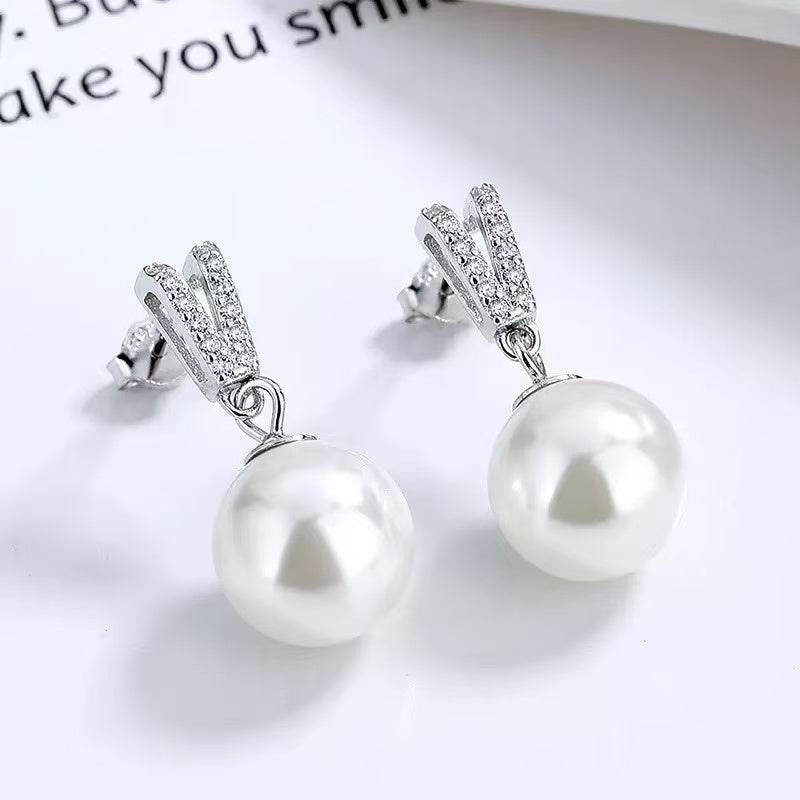 VV S925 Sterling Silver Pearl Earring