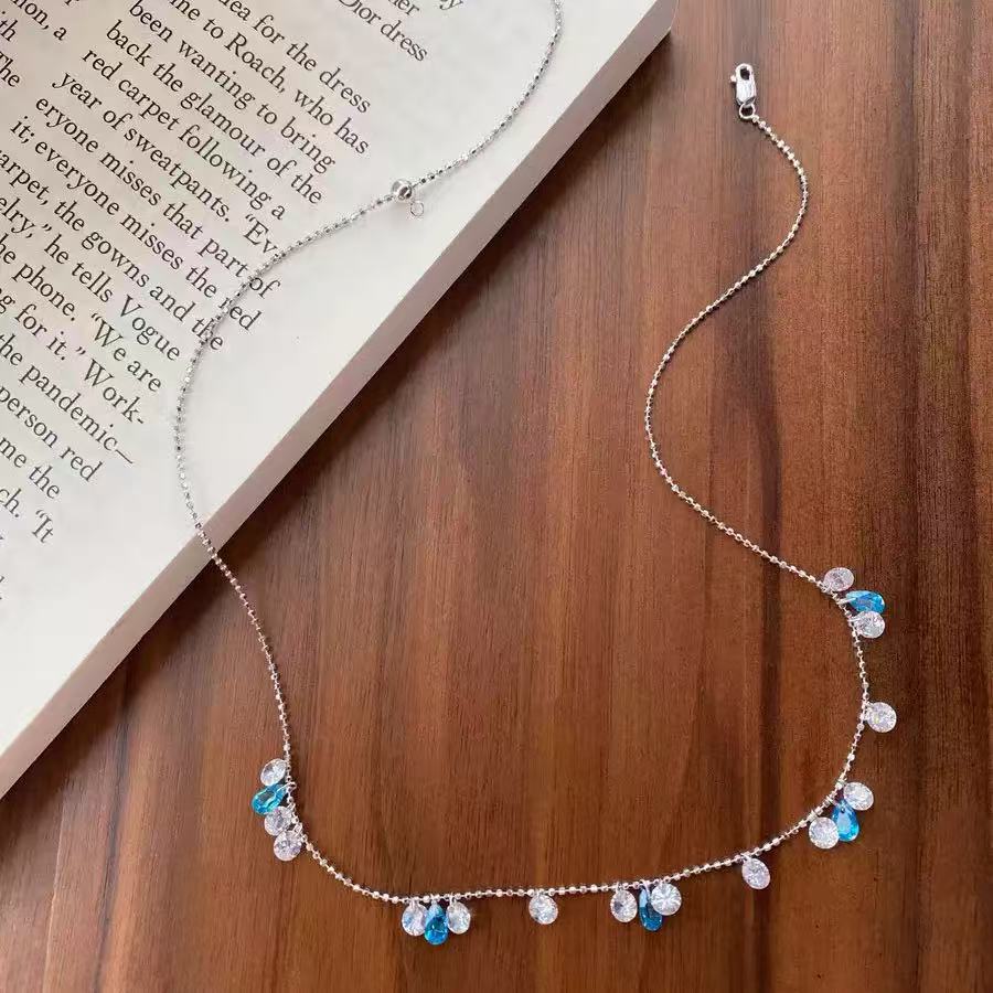 Teardrop Pendant Design Necklace A518