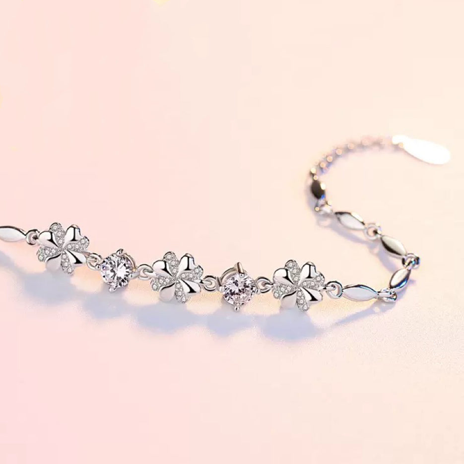 S999 Sterling Silver four-leaf clover bracelet
