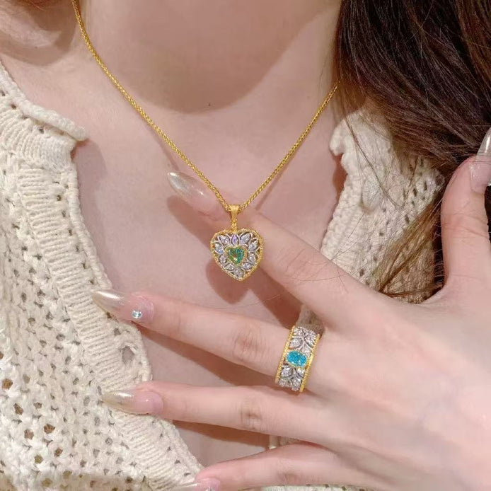 Hollow-out Design Green Diamond Necklace & Ring