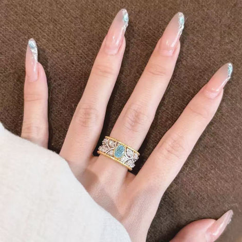 Hollow-out Design Green Diamond Necklace & Ring