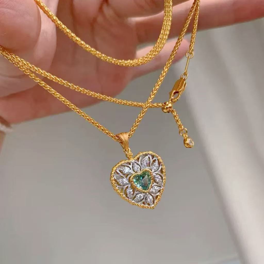 Hollow-out Design Green Diamond Necklace & Ring