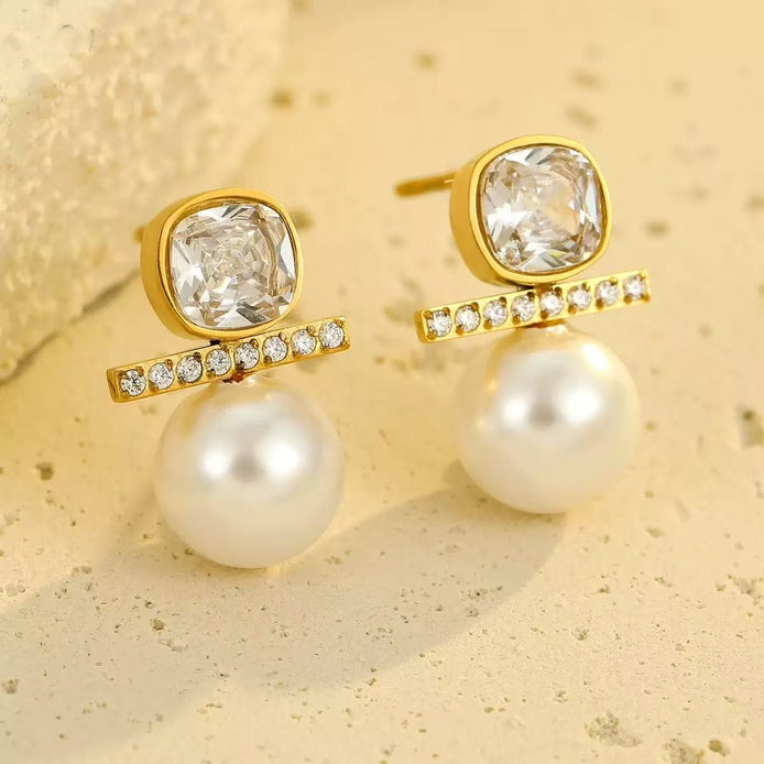 Simple Design Pearl Earring Set with Zircon
