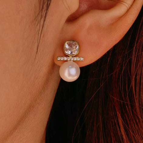 Simple Design Pearl Earring Set with Zircon