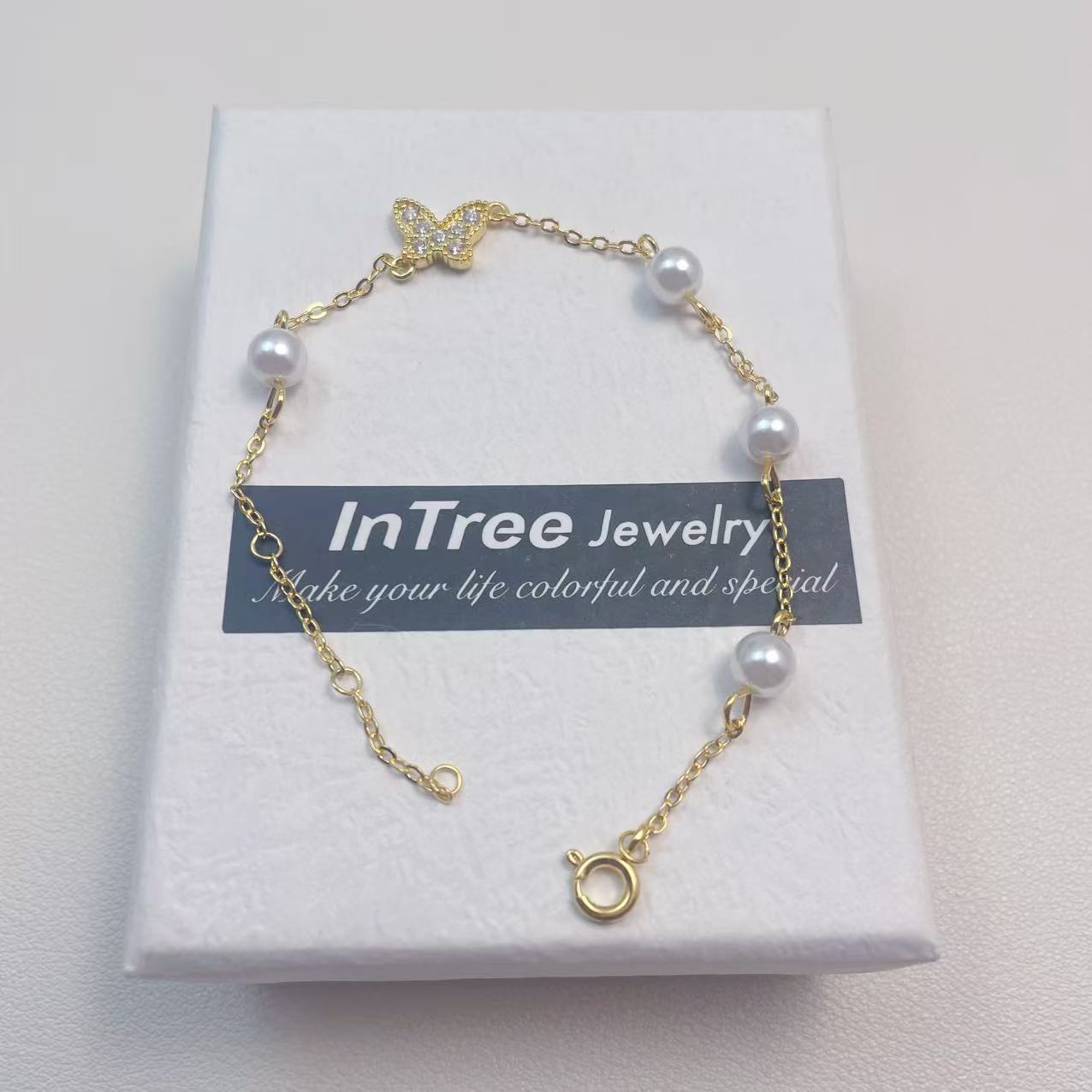 Butterfly Pendant Design Pearl Bracelet