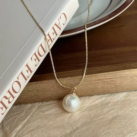 Crystal Pearl Necklace