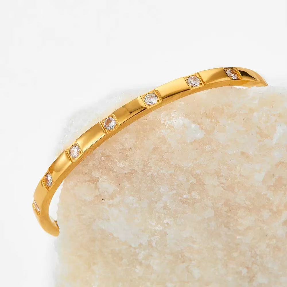 JW845 Bracelet Set with Diamond Non-fading