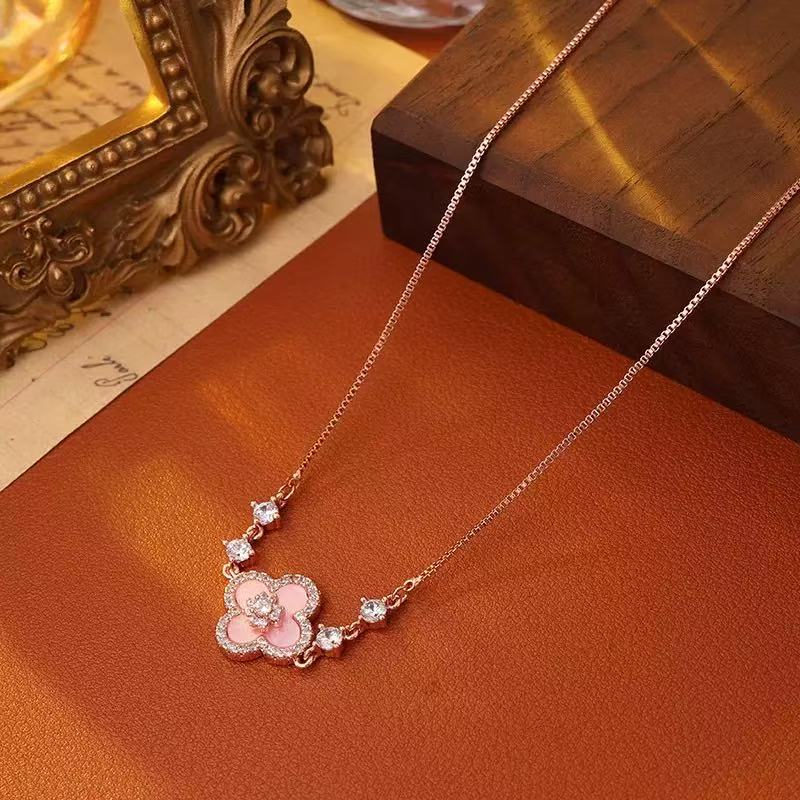 Pink Four-leaf Clover Necklace Set with 5A Zircon