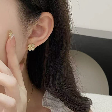 CES Flower Earring