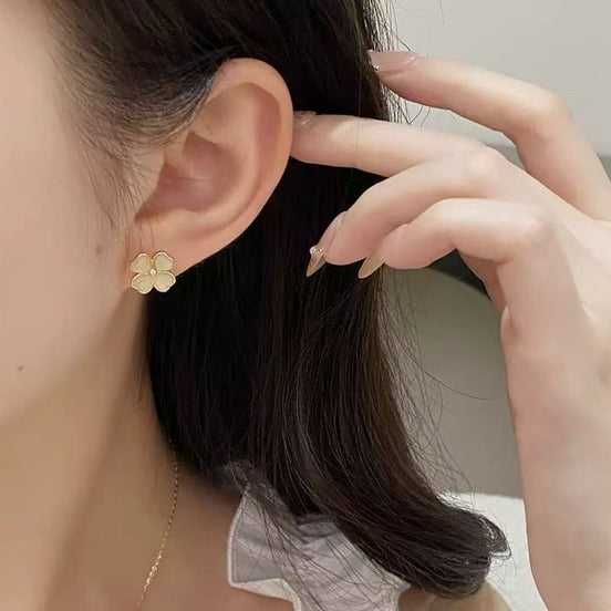 CES Flower Earring