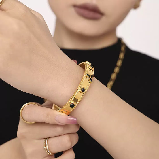 Three leaf Flower Design Bracelet