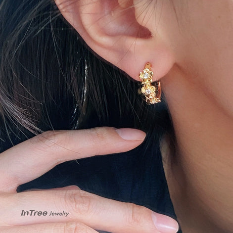 Semi-circular design Earring