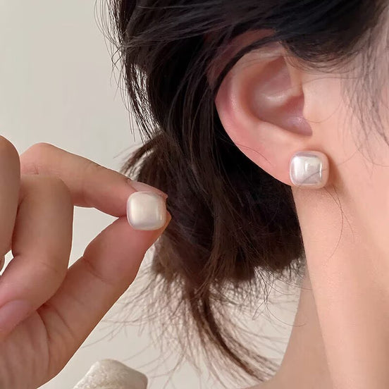 DGT Square Design Earring