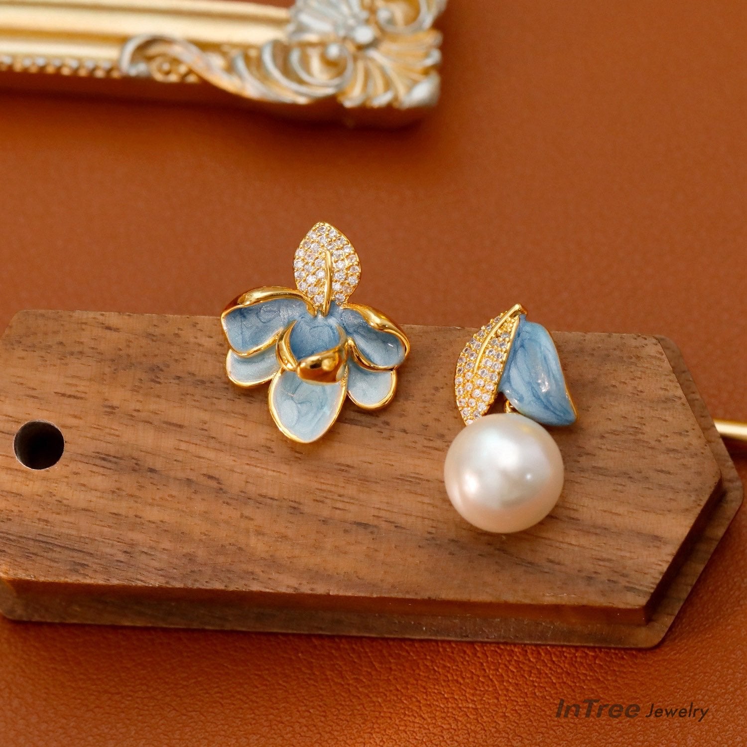 Asymmetric Design Enamel Oil-Dripping Earring